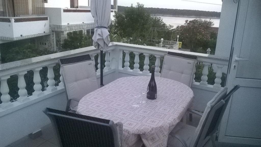 Apartment Maria Banjol Bilik gambar