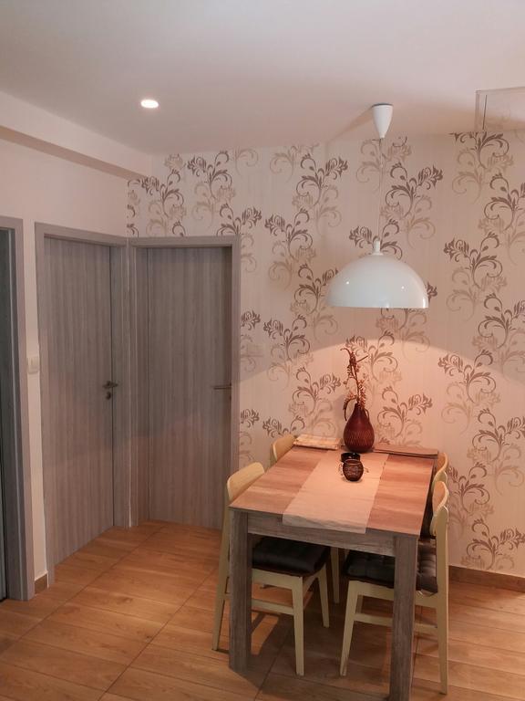 Apartment Maria Banjol Luaran gambar